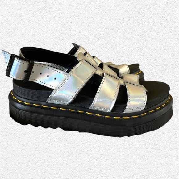 Dr. Martens Yelena Chunky Fisherman Sandals Silver Metallic Holographic Size 5 - Picture 2 of 6